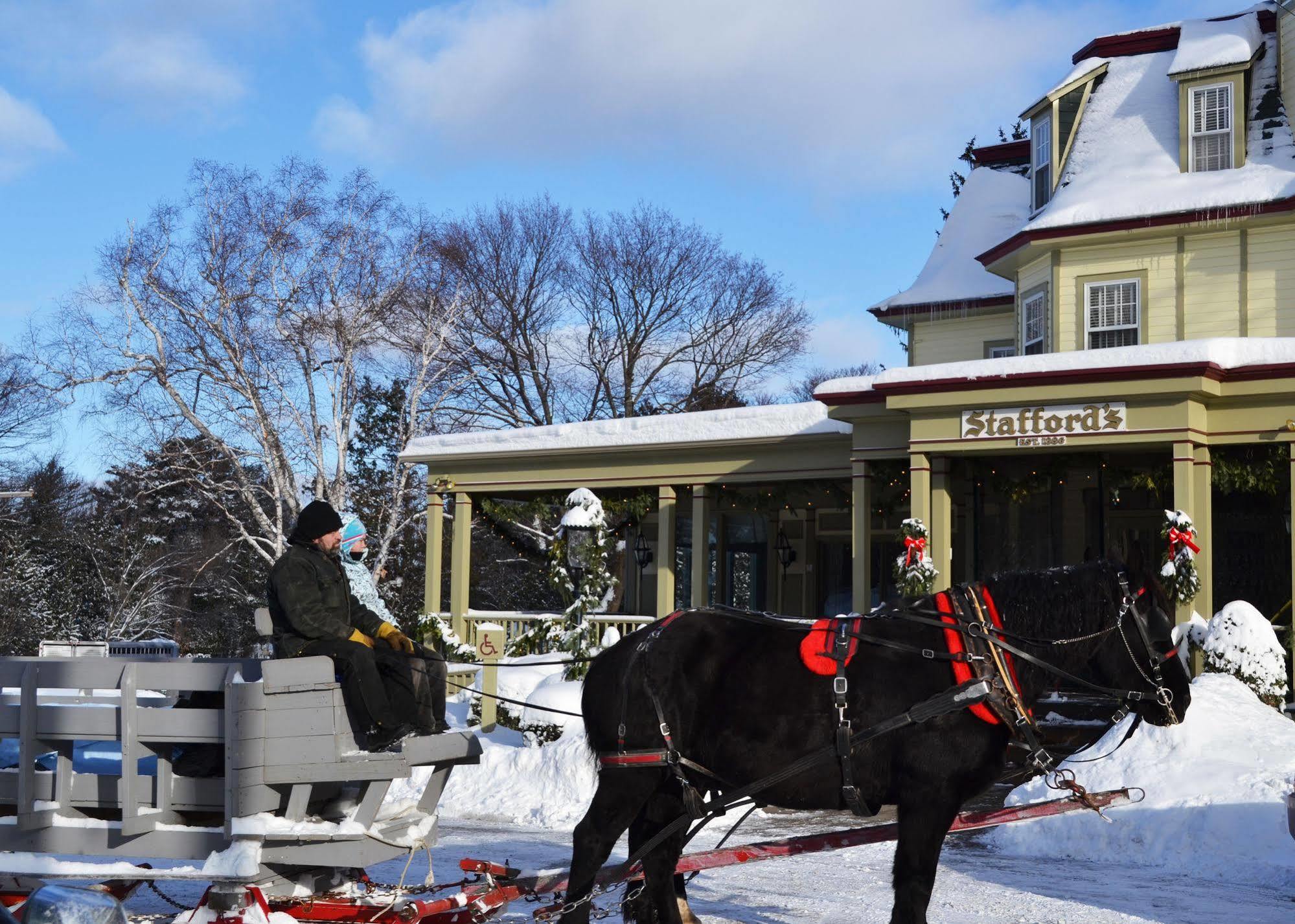 Stafford'S Bay View Inn Petoskey Exterior photo